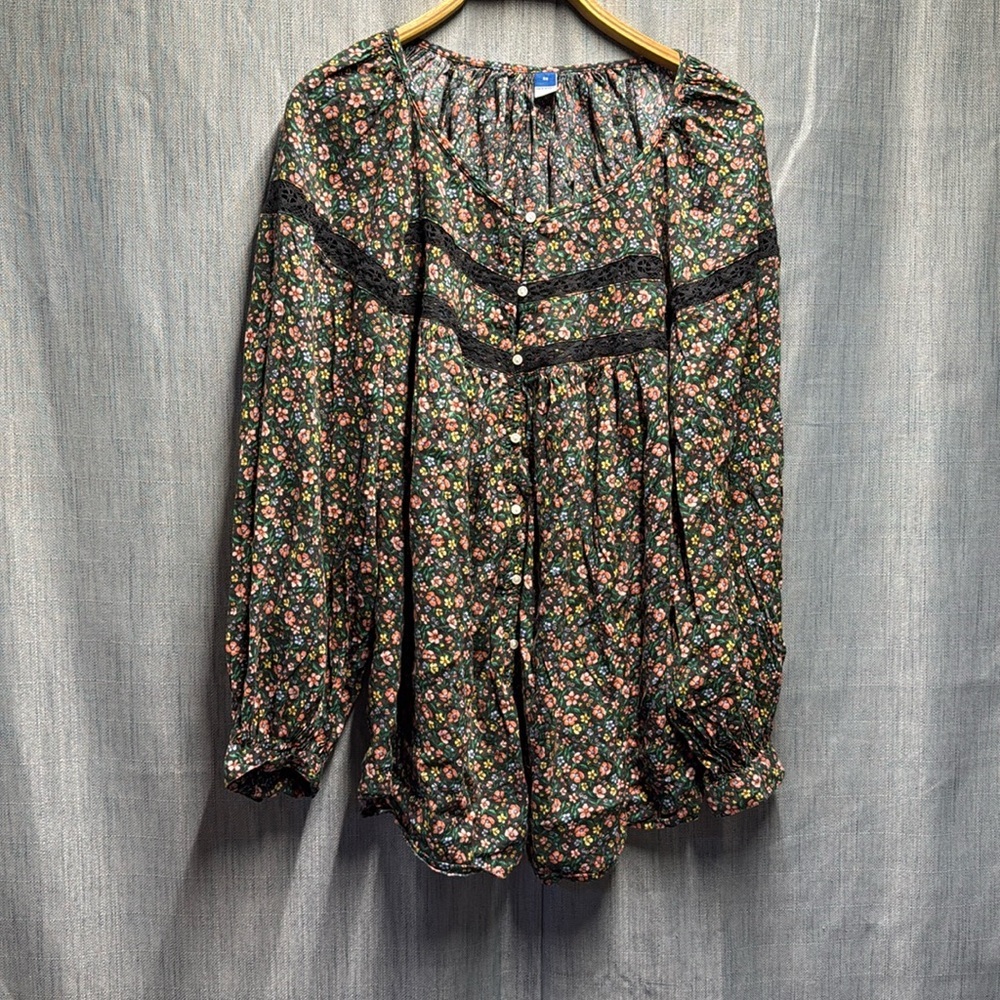 Old navy floral blouse size 3X